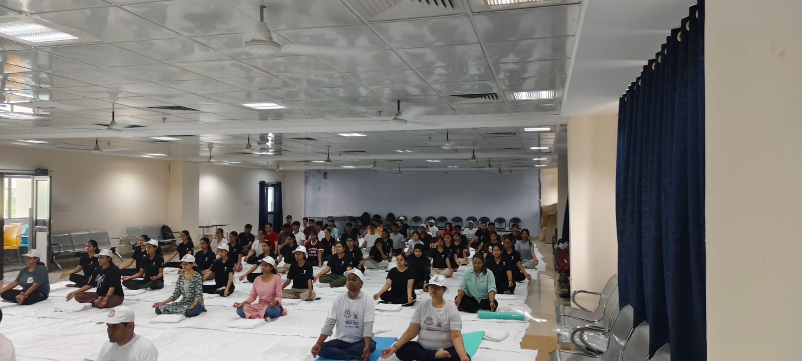 प्रेस विज्ञप्ति अंतरराष्ट्रीय योग दिवस 2026 पर एनएमसीएच में योग शिविर का आयोजन पटना, 21 जून 2026। अंतरर�